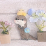選べる！ブローチorバッグチャーム＊ヒヨコちゃんとカワウソさん