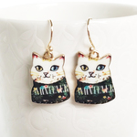オッドアイのネコピアス