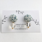 再販♡北欧風かすみ草柄 くるみボタンピアス／イヤリング
