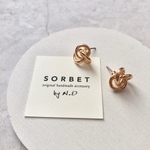 triple ring pierce ✴︎シンプルな結び目ピアス