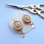 刺繍とスワロフスキーの小ぶり耳飾り（レモン）