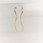 シンプル❣️ひねりチャーム✨ノンホールピアス