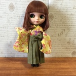 ブライス・リカちゃん：袴セット　黄色x抹茶