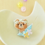 かくれんぼくま刺繍ブローチ【受注製作】