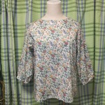【ｍ様からのオーダーのお品】リバティ≪レイチェル・メドウ≫シンプルＡラインブラウス（七分袖）Ｍサイズ