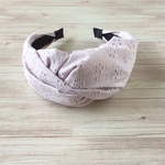 クロスターバン型カチューシャ（レース・グレイッシュピンク）