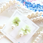 再々々販 グリーンアップル～初夏の爽やか紫陽花ピアス/イヤリング