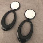 再販❣️大ぶりピアス/大ぶりイヤリング♡モノトーン✖️ブラックオーバル