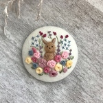 刺繍ブローチ うさぎさん