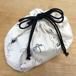 うさぎのおでかけ・巾着袋(お弁当袋 大きめ)