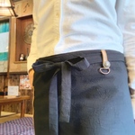 新着✴️発送1週間以内✨防水 サロン カフェ エプロン　男女兼用　ブラック　黒　シンプル　無地