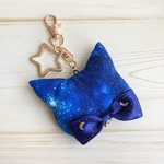 ふかふかニャラクシーのキーホルダー  宇宙