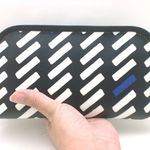 ラクチン♪長財布「雨の中を渡る鳥」
