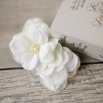 【再販売】紫陽花の花びらのバレッタ■シンプルデザイン　ホワイトグリーン