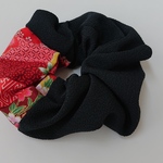 ちりめん 黒無地 ×和柄のシュシュ  -scrunchie-