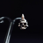 ２０%OFFセール中‼️《モヒカンスカルピアス》カオティックブレインシルバーアクセサリー