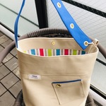帆布のワンハンドルバッグ