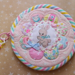 hana*ハンドメイド★レトロアニマルのぺたんこまんまるポーチ★白いうさちゃん♪
