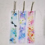 3種の栞(しおり)　 新緑と小鳥・蝶々の夢・花の光のイラスト　パステルアートのブックマーク 
