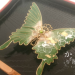 抹茶色の蝶バレッタ