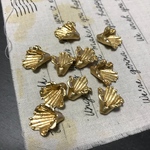 10個✦花座 ビーズキャップ  