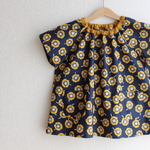 size 110　フラワー半袖スモック  ネイビー