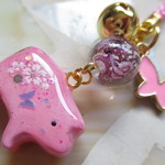 ◇319　桜色🐷こぶたとぱーるのストラップ🎀
