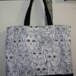 USA生地　モノクロネコいっぱいのトートバッグ