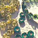 【2ペア4コセット】czech beads #チェコビーズ 光るflowers 12㎜ 17㎜