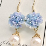 紫陽花と淡水パールのフックピアス☆淡水パール