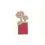 乙女心の刺繍ブローチ(チャーム変更可)