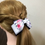 花柄大人可愛いヘアリボン ポニーフック 白ステッチ×ネイビー