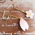 桜 揺れるピアス 揺れるイヤリング 花びら 花
