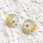 花かんざしとミモザのまあるいピアス、イヤリング