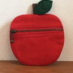 りんご型の小物入れ・小銭入れ