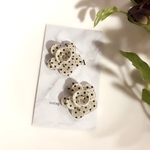 ドットピアス フラワーピアス アクリルピアス