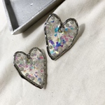 ハートのキラキラピアス