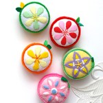 お花と果物のピンクッション