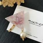 三角マーブルピアスのポニーフック