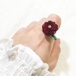 🌹真っ赤なバラと宝石のリング