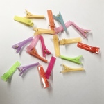 koko516様専用【長さ33mm50個】プラスチック製  ミニヘアクリップ  アソート  わんちゃん用や人形用やイベントなどに♥ やっとこピン
