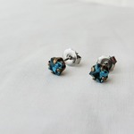 シーブループチピアス