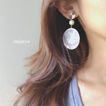  White Big Round Shell Earring