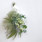 sale☆季節のお花とスモークツリーのスワッグ