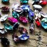 台座付きＡ級ガラスストーン【リーフ5×10mm】12個MIX色