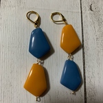 おおぶり カラフルビーズのアシンメトリーピアス