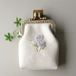  花の刺繍 がま口財布  紫陽花   コットンパール付き♪       
