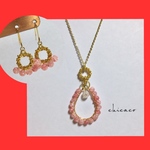 SALE♥天然石redクラック水晶フープのペンダント＆フリルピアス／イヤリングＳＥＴ
