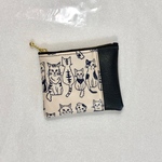 感謝セール品❤️おすわりねこ柄😸 便利ラミネート ミニポーチ