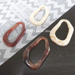 色指定4個*べっこう風 アクリル変形チャーム